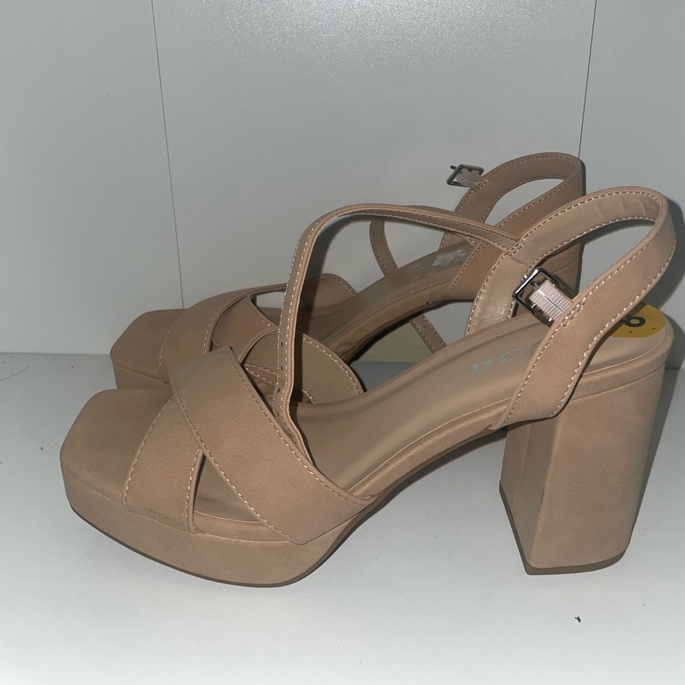 Nude platform heels flesh tone heels beige heels - Picture 4 of 7